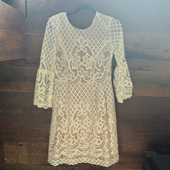 Eliza J lace dress - Picture 2 of 8